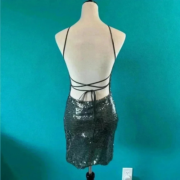 New with tags zara grey sequins mini bodycon dress in size medium - Picture 7 of 11